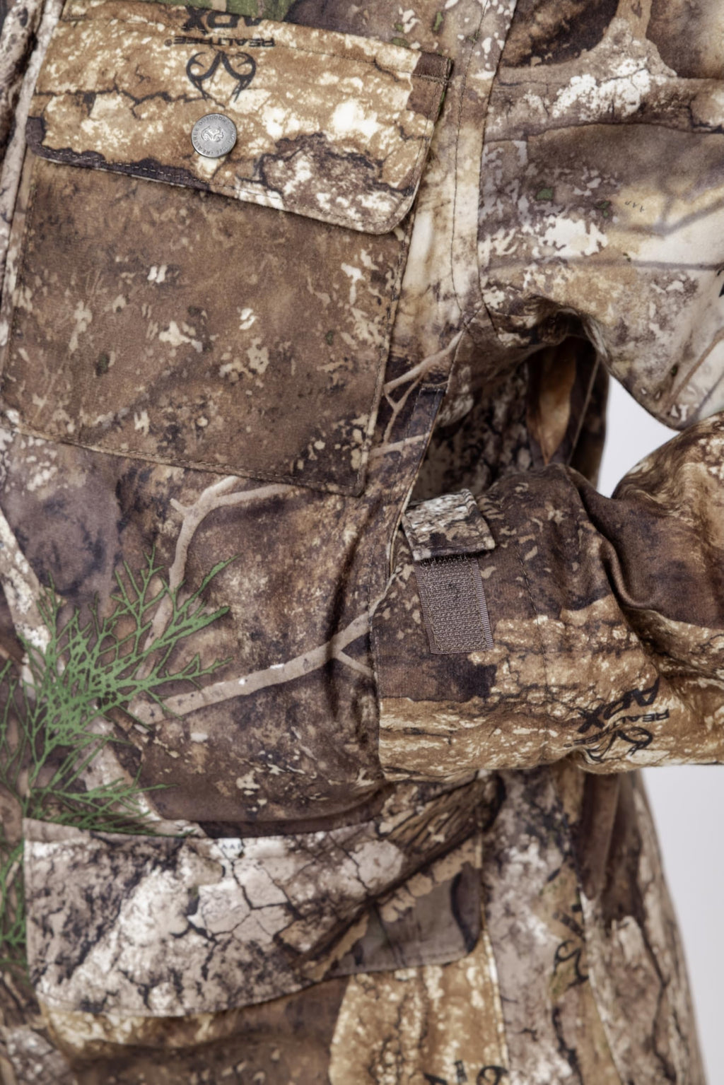 Realtree Women's APX Camo Water Resistant Insulated Parka – Unstoppable Cold Weather Hunting Jacket, Ultra-Quiet & Rugged | Size M