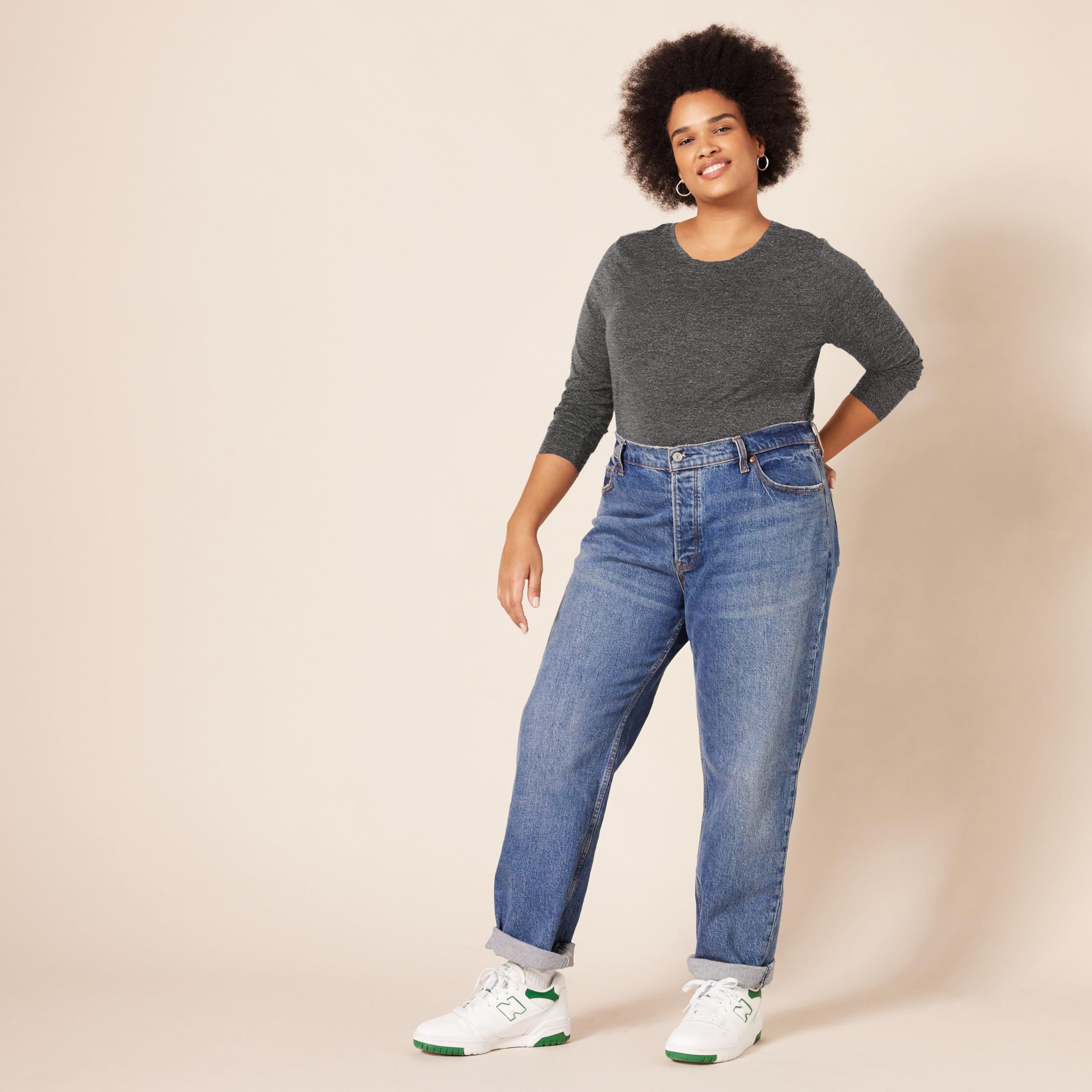 Amazon Essentials Women's Regular-Fit Long-Sleeve Crewneck T-Shirt (Available in Plus Size), Charcoal Heather, Large